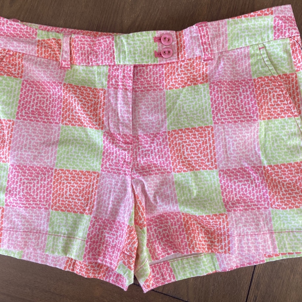 Vineyard Vines shorts